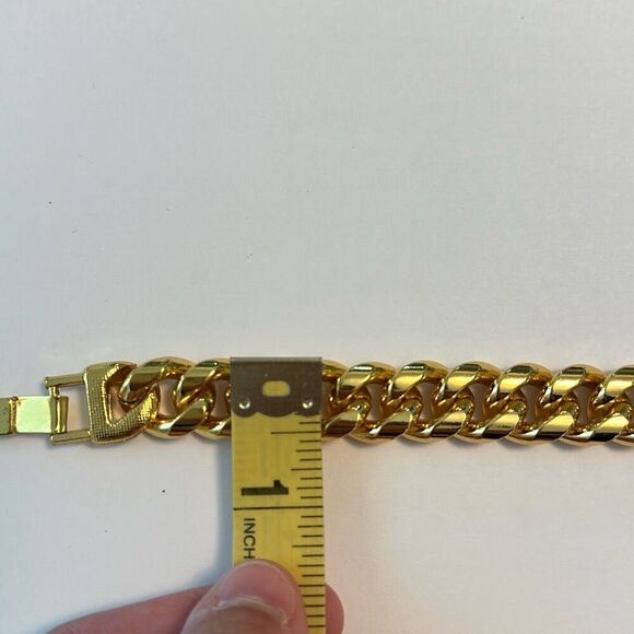 Gold Tone Chain Chunky Statement Necklace - Picture 6 of 6